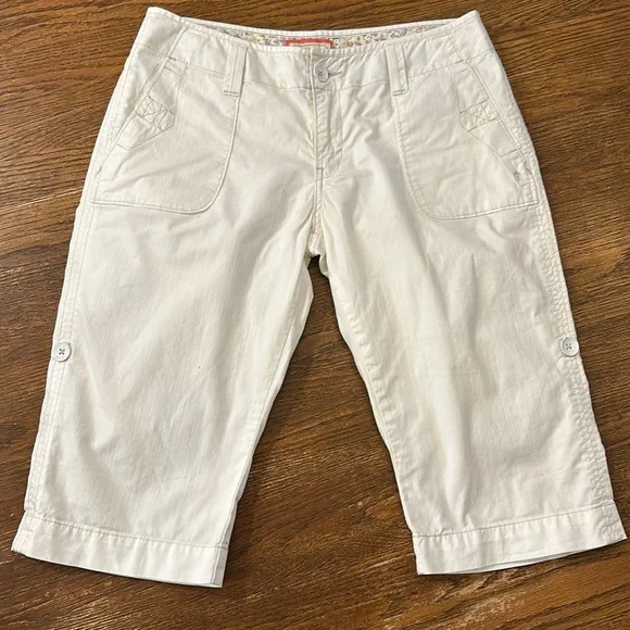 Levi capri - Picture 1 of 6